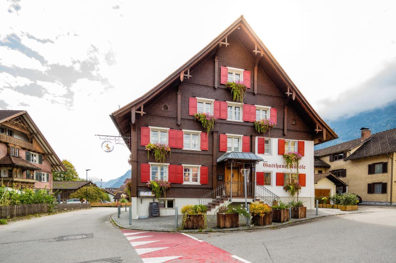 Gasthaus Roessle 嫩青 外观 照片